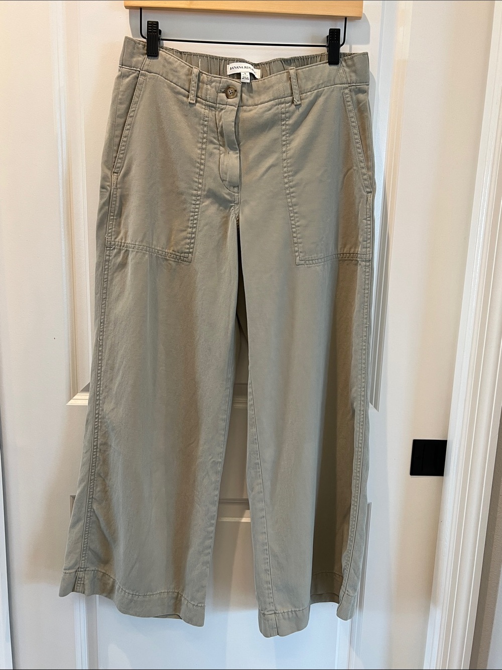Banana Republic Womens Super-Soft Soma Mid-Rise Wide-Leg Pants in Mushroom Taupe